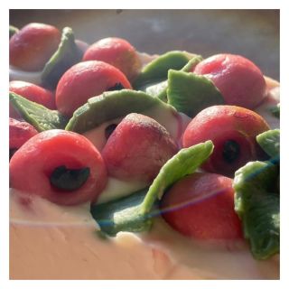 🍎🫧 „Když se spojí příroda a fantazie – naše jablečné mýdlo je malý voňavý klenot do vaší koupelny🌟